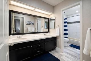 5BR Oasis 15 Min to Strip, Pool Table - 6