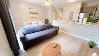 Comfortable Townhouse Near Beach Access - 3