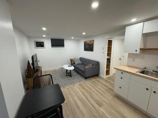 Private Suite- Moncton West End - 2