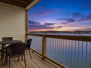 Ledges 3B 2B View Grill - 6