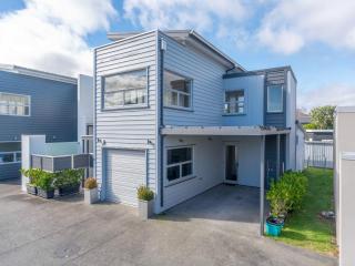 Fresh on Fletcher - Taupo Holiday Home - 4