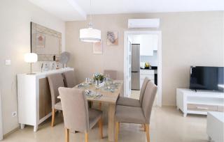 3 Bedroom Awesome Apartment In Cabanes - 7