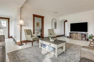 Bridal Parties Welcome! Spacious Home in Athens - 4