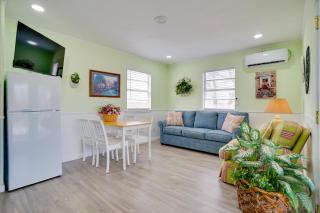 Peace and Relaxation at Texas Countryside Tiny Home - 5