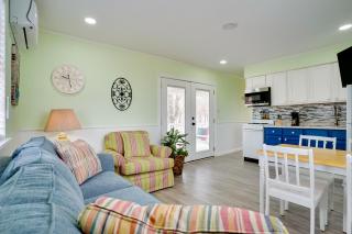 Peace and Relaxation at Texas Countryside Tiny Home - 4