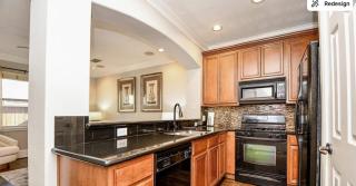 Downtown Houston Getaway minutes from everything - 4