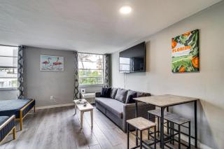 2 Blocks to Shore! Chic South Beach Studio - 3