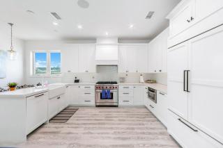Spacious 5BR home with ocean views in Balboa Peninsula - 7