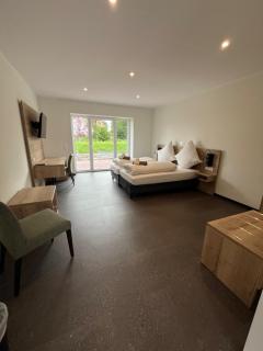 Hotel Zum Großen Krug - 1