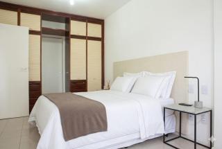 Beachfront Apt at Farol da Barra - 4