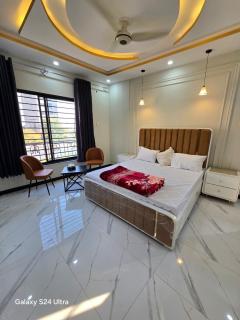 White Guest House - 5