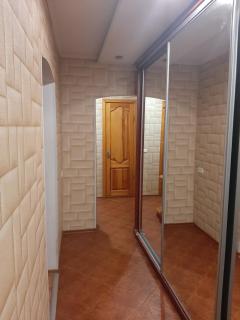 Кривий Ріг місто, Гірницький 5й мікрорайон, 47, 3кімнатна квартира, 2й поверх - 2