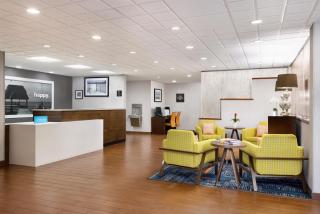 Hampton Inn Naples-Central - 6