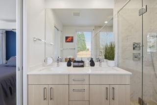 Modern travel-friendly townhouse in Seattle - 1