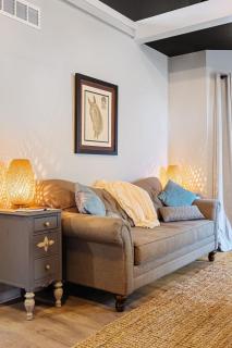 Spacious retreat w private backyard near downtown - 2