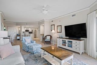 6106 Hampton Place North - 1