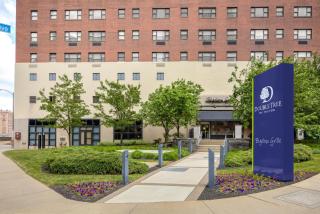 DoubleTree by Hilton Hotel & Suites Pittsburgh Downtown - 9