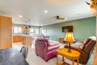 Hike, Fish and Golf! Pet-Friendly Home in Choteau - 6