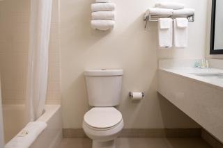 Quality Inn & Suites Fresno Northwest - 5