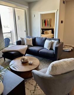 Top Floor Pet Friendly Condo near Downtown - 8