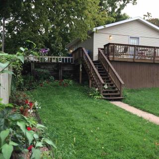 Wide River Winery Inn - 2