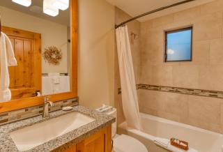 Country House 065 - Black Butte Ranch - 2