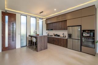 Chiama Sun - Luxury 4BR Villa with Pool, BBQ and Fast Wi-Fi - 1