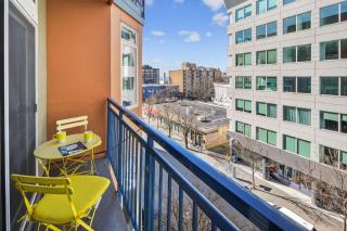 Vibrant City Gem/99 Walk/Pike Pl/Pool/Pet/Parking - 9