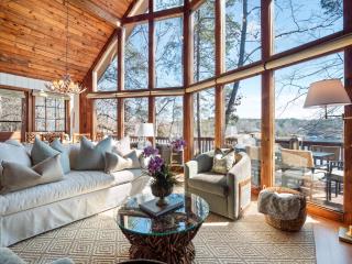 Chalet On Smith Lake - 0