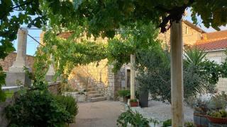 Apartments by the sea Postira, Brac - 25147 - 0