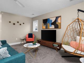 TC Parkside G: Spacious 2BR Condo - 1