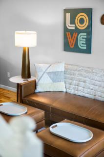 Midcentury Getaway: Walk to Everything! - 4