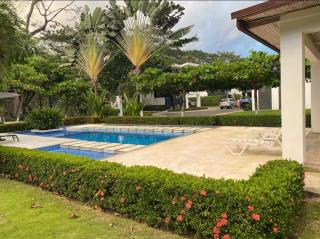 Modern Boutique House in Jacó - 5