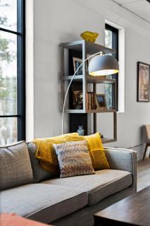 East Side Design: Luxury Condo with 10 Rooftop Hot - 3