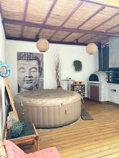 Refúgio com Jacuzzi em Condomínio - 2