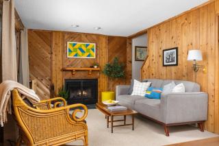 Camp Birch: Waterfront Home on Lake Leelanau - 4
