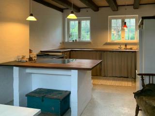 Idyllic House In A Scenic Garden - 6