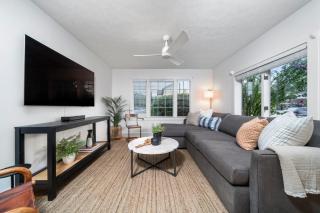 Shoreline Suite 15 . Shoreline Suite 15 - 4