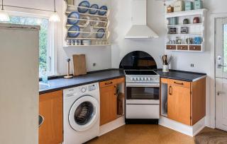 Stunning Home In Lundby With Wifi - 4
