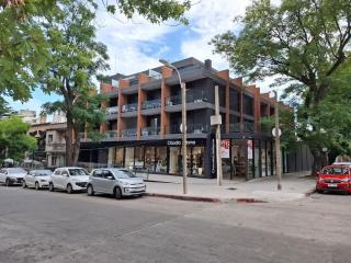 Terracota - Comodo y luminoso frente a Shopping - 7