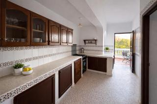3 Bedroom Huge Apartment claude - 4