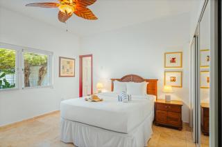 Oceanfront 4BR Villa with Private Pool & Sea Views - 1