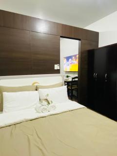 Air Residences - City Lights Escape - 2