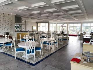 Rizen Premiere Hotel - 7