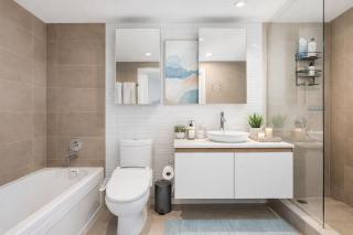 Elegant 2BR Condo with Spectacular Mountain Views and Modern Comfort - 1