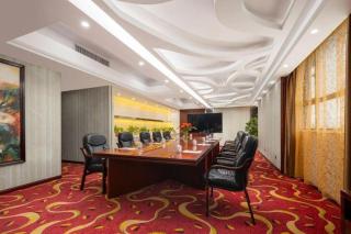 Huayang New Century International Hotel - 6