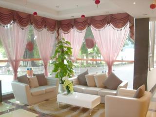 Nanning Hawks Holiday Hotel - 6