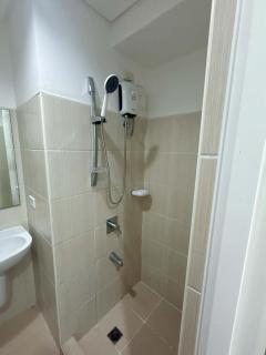 Affordable Studio Stay Near US Embassy Manila - 6