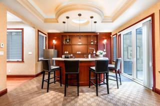 Bright Peaceful 2BR Retreat Near UBC Downtown - 0