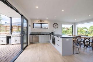 Pohara's Beach Escape - 5